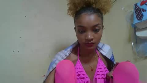 Snapshot of francinoli chatting on 05/28/26, 05:05 Francinoli online show from 05/28/26, 05:05
