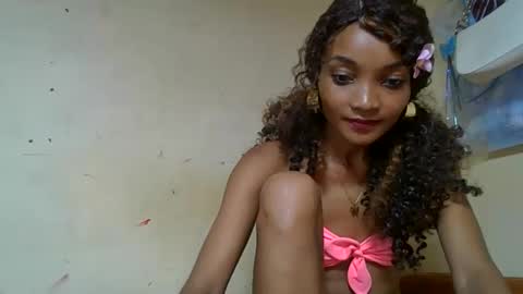 Snapshot of francinoli chatting on 06/02/26, 10:50 Francinoli online show from 06/02/26, 10:50