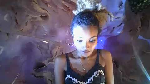 Snapshot of francinoli chatting on 06/05/26, 09:37 Francinoli online show from 06/05/26, 09:37