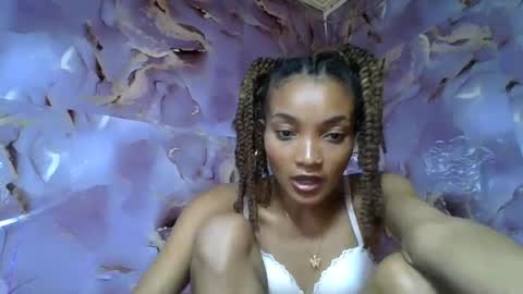 Snapshot of francinoli chatting on 06/12/26, 04:28 Francinoli online show from 06/12/26, 04:28