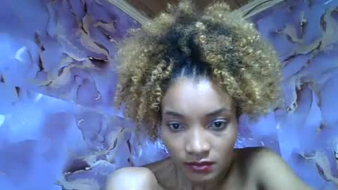 Snapshot of francinoli chatting on 06/19/26, 05:06 Francinoli online show from 06/19/26, 05:06