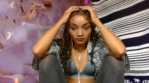 Snapshot of francinoli chatting on 06/27/26, 12:33 Francinoli online show from 06/27/26, 12:33