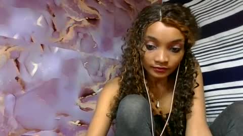 Snapshot of francinoli chatting on 06/28/26, 05:19 Francinoli online show from 06/28/26, 05:19