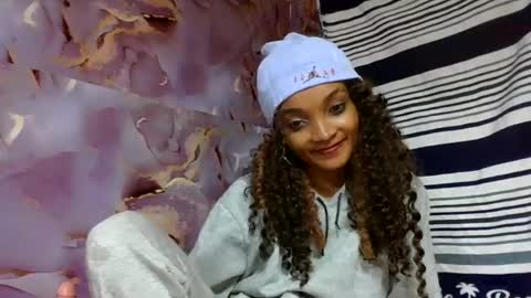 Snapshot of francinoli chatting on 06/29/26, 05:25 Francinoli online show from 06/29/26, 05:25