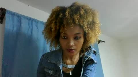 Snapshot of francinoli chatting on 07/05/26, 02:02 Francinoli online show from 07/05/26, 02:02