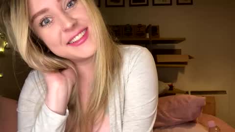 Francis Digby online show from 03/05/25, 10:54