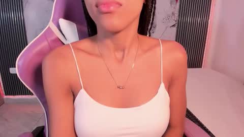 Laura online show from 02/19/26, 07:32