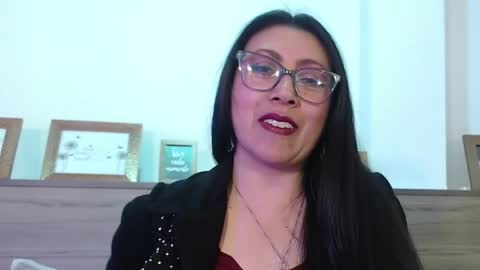 Snapshot of francisca_vera chatting on 06/04/26, 08:37 francisca_vera online show from 06/04/26, 08:37
