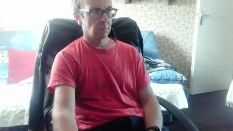 franck143544 online show from 10/02/25, 08:10