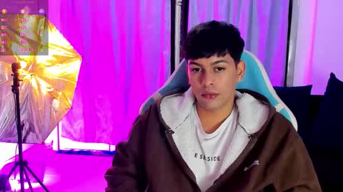 frank online show from 11/12/25, 02:34