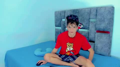 Snapshot of franco_taylor chatting on 01/11/25, 12:07 Franco taylor online show from 01/11/25, 12:07