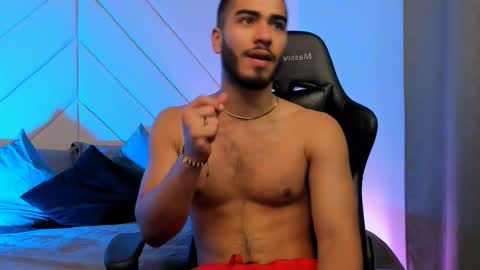 Snapshot of francobanderas1 chatting on 01/19/26, 02:32 FRANCO online show from 01/19/26, 02:32