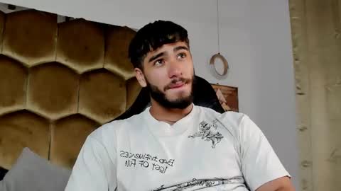 Snapshot of francobanderas1 chatting on 07/03/26, 03:24 FRANCO online show from 07/03/26, 03:24