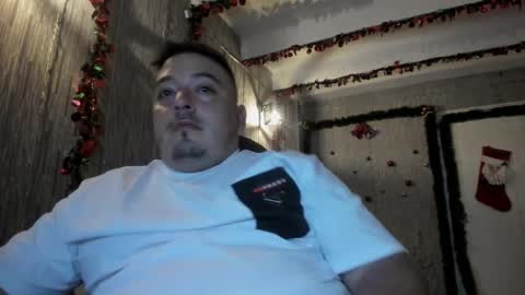 Snapshot of francoisroy chatting on 12/25/24, 10:16 Juan online show from 12/25/24, 10:16