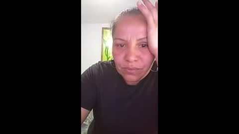 Snapshot of francy_froz chatting on 05/04/26, 01:45 francy froz online show from 05/04/26, 01:45