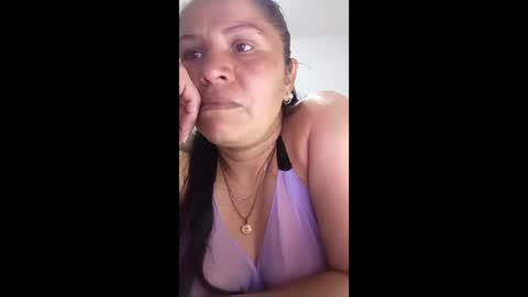 Snapshot of francy_froz chatting on 05/14/26, 02:29 francy froz online show from 05/14/26, 02:29