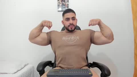 frank_foxx1 online show from 10/04/25, 03:48