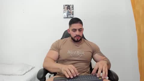 frank_foxx1 online show from 10/08/25, 03:48