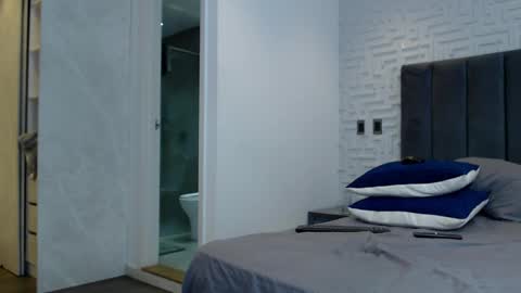 Frank online show from 02/21/25, 06:51