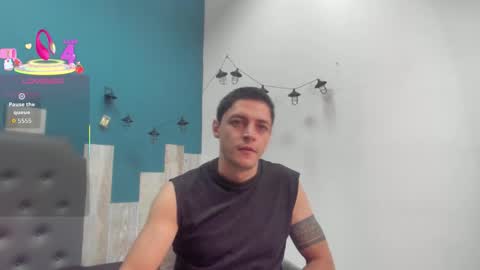 Snapshot of frank_millers chatting on 10/14/25, 06:42 Frank online show from 10/14/25, 06:42