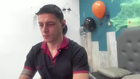 Snapshot of frank_millers chatting on 10/29/25, 09:27 Frank online show from 10/29/25, 09:27