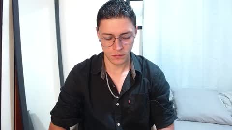 Snapshot of frank_millers chatting on 02/17/26, 10:56 Frank online show from 02/17/26, 10:56