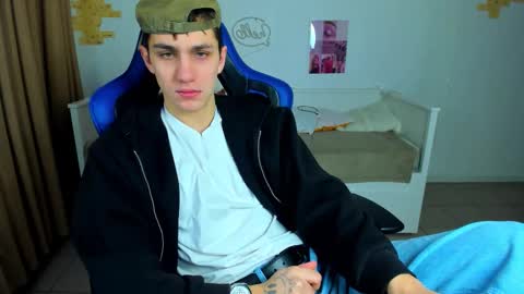 Frank online show from 02/03/26, 06:11