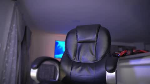 Frank Farrell. Hey remember to give me a thumbs up Ty online show from 09/23/25, 04:26