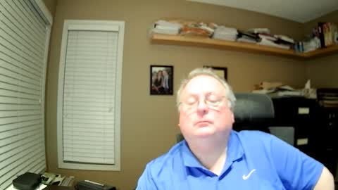 Snapshot of frankie6207 chatting on 11/10/25, 07:29 frankie6207 online show from 11/10/25, 07:29