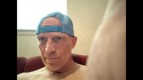Famous Blue Eyes online show from 04/11/26, 06:23