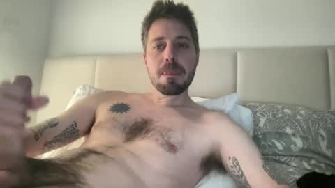 Snapshot of frankybiiig chatting on 01/20/25, 03:28 thegoodandbiiig online show from 01/20/25, 03:28