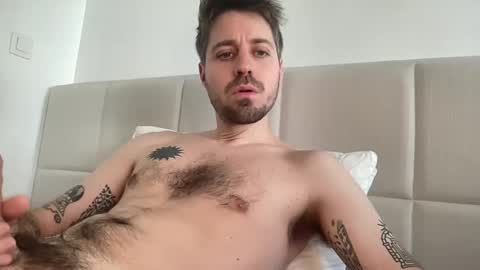 Snapshot of frankybiiig chatting on 03/02/25, 12:11 thegoodandbiiig online show from 03/02/25, 12:11