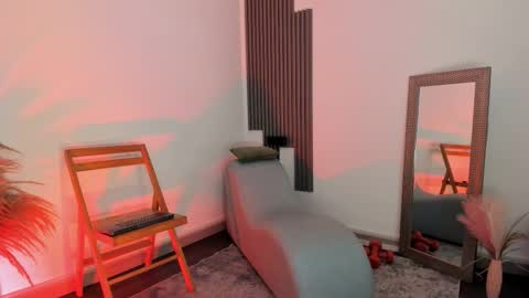 Fransheska online show from 02/04/26, 12:00