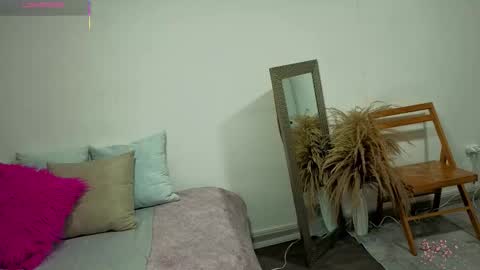 Fransheska online show from 03/12/26, 12:00