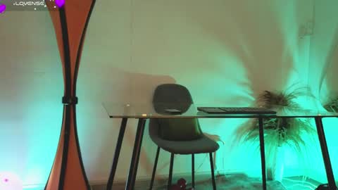 Fransheska online show from 04/08/26, 12:05