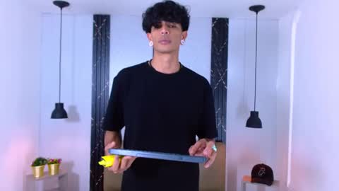 Franvill trato online show from 10/02/25, 07:43