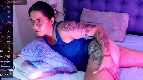 FRANY STEELL online show from 11/30/25, 01:42