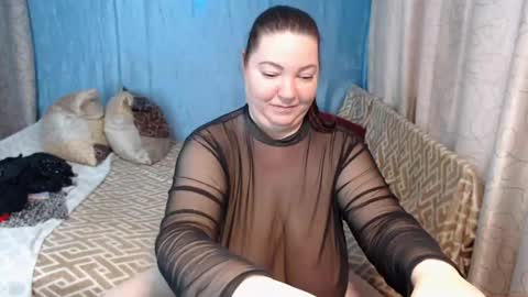 Snapshot of frau_becky chatting on 01/16/25, 10:42 frau_becky online show from 01/16/25, 10:42