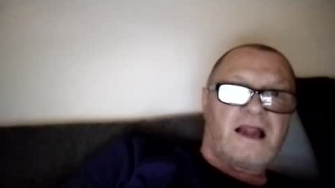 Wolfi online show from 02/19/25, 07:50