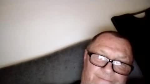 Wolfi online show from 03/06/25, 12:30