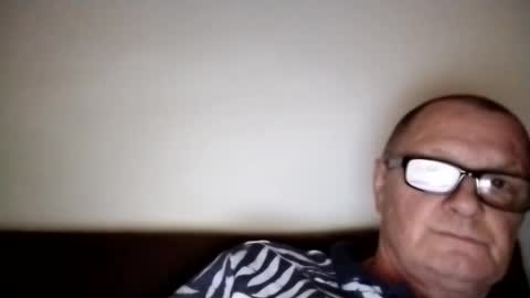 Wolfi online show from 09/11/25, 07:52