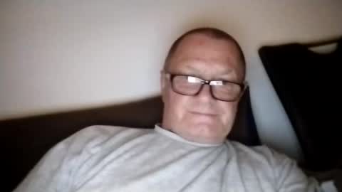 Wolfi online show from 09/18/25, 06:26