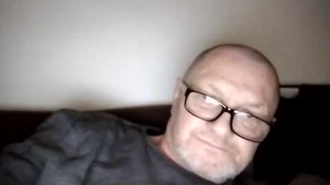 Wolfi online show from 02/02/26, 12:48