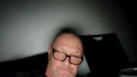 Wolfi online show from 02/04/26, 07:14