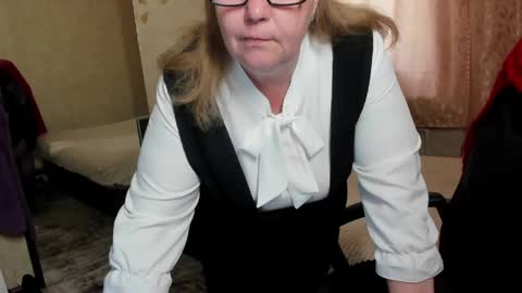 Snapshot of fraumartha chatting on 06/04/26, 12:11 FrauMartha online show from 06/04/26, 12:11