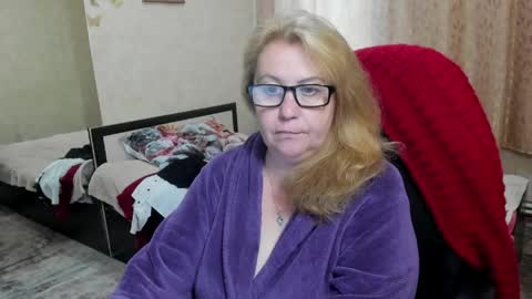 Snapshot of fraumartha chatting on 06/05/26, 06:52 FrauMartha online show from 06/05/26, 06:52