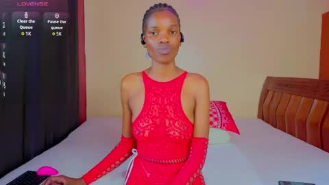 Snapshot of freakky_nessa chatting on 09/15/25, 05:07 Nessa-Independent model online show from 09/15/25, 05:07