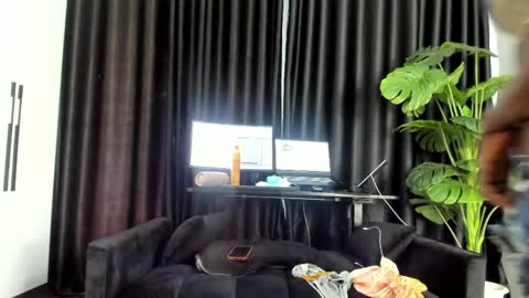 Sandra online show from 03/21/26, 04:50