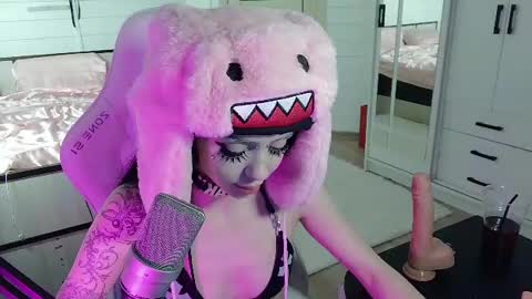 Freaky online show from 07/29/26, 10:19
