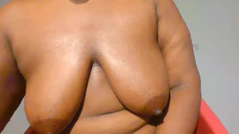 freaky slut5 online show from 11/11/25, 12:05